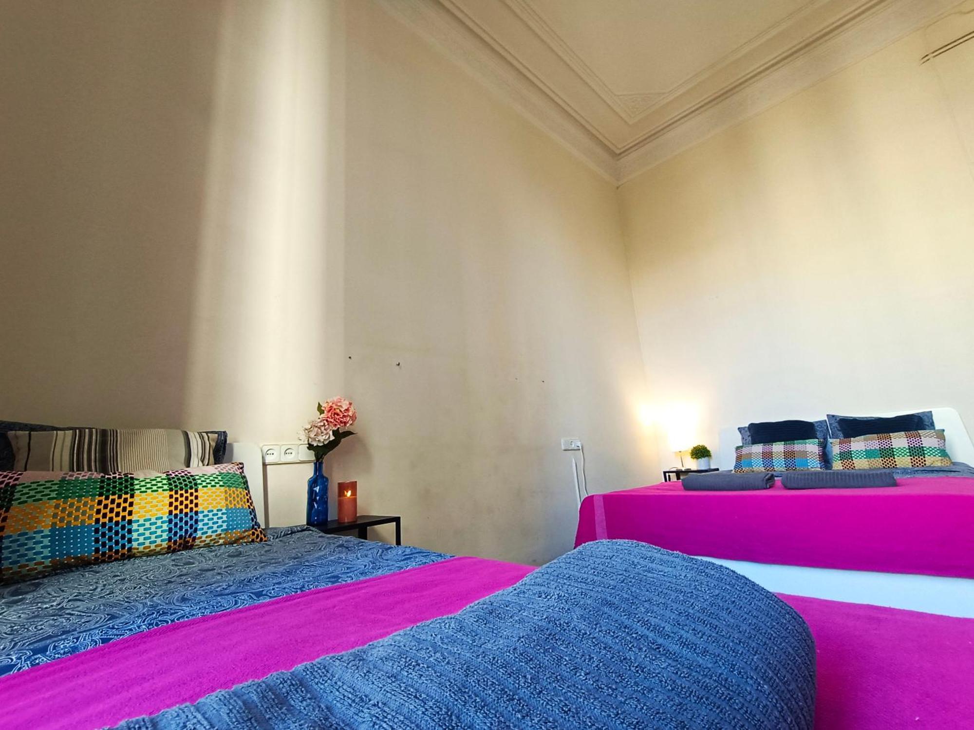 By Urquinaona Rooms برشلونة المظهر الخارجي الصورة